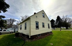 426 3rd N St, Browns Valley, MN 56219