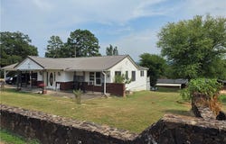 312 Hill Street, Ola, AR 72853