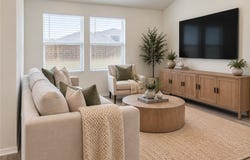 208 Ida Loop, Seguin, TX 78155