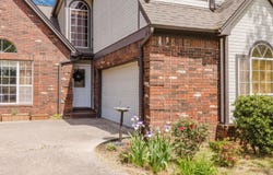 1825 Rainwood Cove Dr, Little Rock, AR 72212