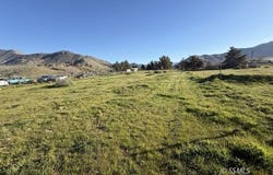 15230 Tumbleweed Ln, Weldon, CA 93283
