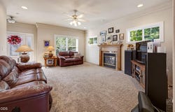431 Silver Creek Drive, Central Point, OR 97502