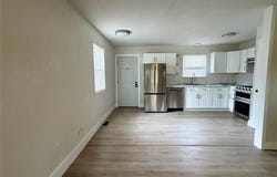433 W Eldon Street, St James, MO 65559