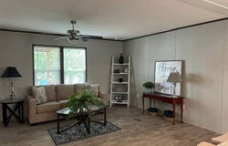 2300 Ward Bend Rd, Sealy, TX 77474