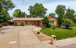 14 Oakbridge Dr, Pueblo, CO 81001