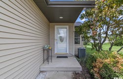 3111 EL DORADO Drive, Springfield, IL 62701