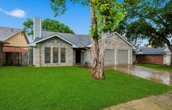 11302 FOREST SMT, Live Oak, TX 78233