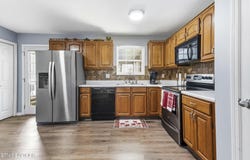 192 Acorn Drive, Corryton, TN 37721