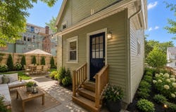 185 Leyfred Ter, Springfield, MA 01108