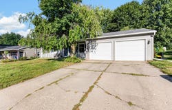 145 Lincolnwood Drive, Battle Creek, MI 49015