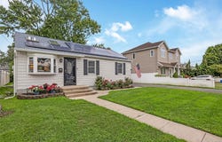 11 Delano Place, West Babylon, NY 11704