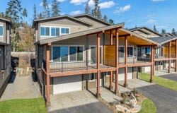 102 Palouse Dr, Nordman, ID 83848