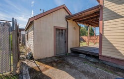 42 E St, Lebanon, OR 97355