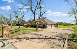 5609 Flagstick Drive, Granbury, TX 76049