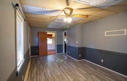301 W 7TH ST, Pomeroy, IA 50575