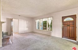 15954 Gault St, Lake Balboa, CA 91406