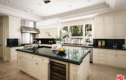 1350 Benedict Canyon Dr, Beverly Hills, CA 90210