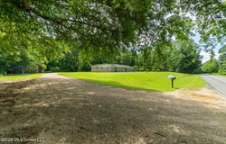955 Clara Road, Waynesboro, MS 39367