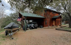 601 Echo Dr, Spicewood, TX 78669