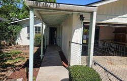 547 Van Wey Circle, Eagle Point, OR 97524