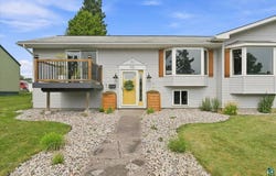 915 9th Ave, Two Harbors, MN 55616