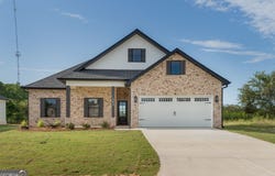 143 Early Drive, Byron, GA 31008