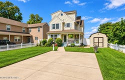 45 Florence Avenue, Leonardo, NJ 07737
