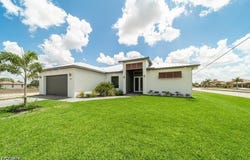 1227 NW 40th Place, Cape Coral, FL 33993