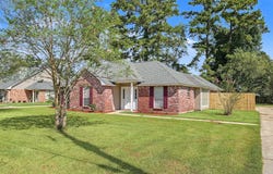 13973 Guy St, Walker, LA 70785
