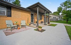 6738 N Madison Avenue, Kansas City, MO 64118