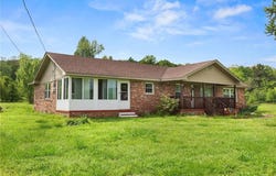 1950 Lake Fort Smith RD, Mountainburg, AR 72946