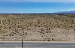 25 Aster, Adelanto, CA 92301