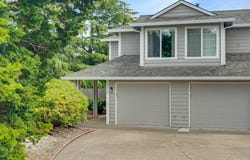 2038 TITAN Ter, WestLinn, OR 97068