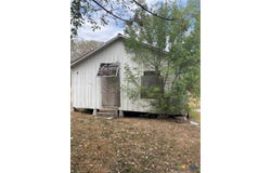 415 W Hamilton St., Cuero, TX 77954
