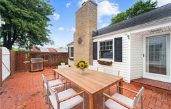 8284 Peebles Rd, McCandless, PA 15237