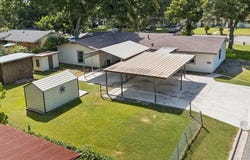811 Nixon St, Lockhart, TX 78644