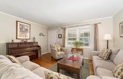 615 Holly Dr, Eufaula, AL 36027
