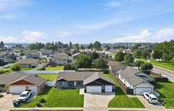 1708 E 6th St, Deer Park, WA 99006
