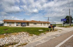 1215 S Fifth, Carrollton, IL 62016