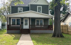 1021 S Central Ave, Chanute, KS 66720