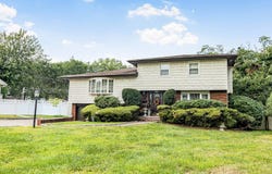 43 Nimitz Pl, Yonkers, NY 10710