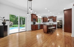 331 Brookside Circle, Wheaton, IL 60187