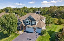 3604 Sawgrass Trail S, Eagan, MN 55123