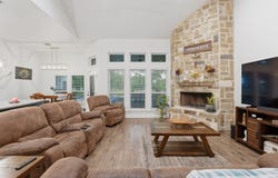 238 CIBOLO WAY, La Vernia, TX 78121