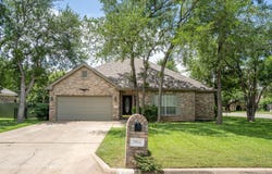 2912 Brandy Ln, Georgetown, TX 78628