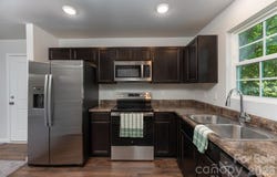 27 Forest Park Road, Marion, NC 28752
