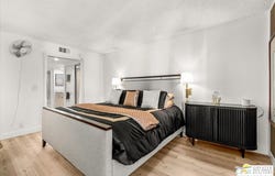 1050 E Ramon Rd, Palm Springs, CA 92264