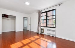 132-35 Sanford Avenue, Flushing, NY 11355