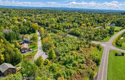 89 Superstitious Drive, Athens, NY 12015