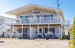 18 Whitten Street, Hampton, NH 03842